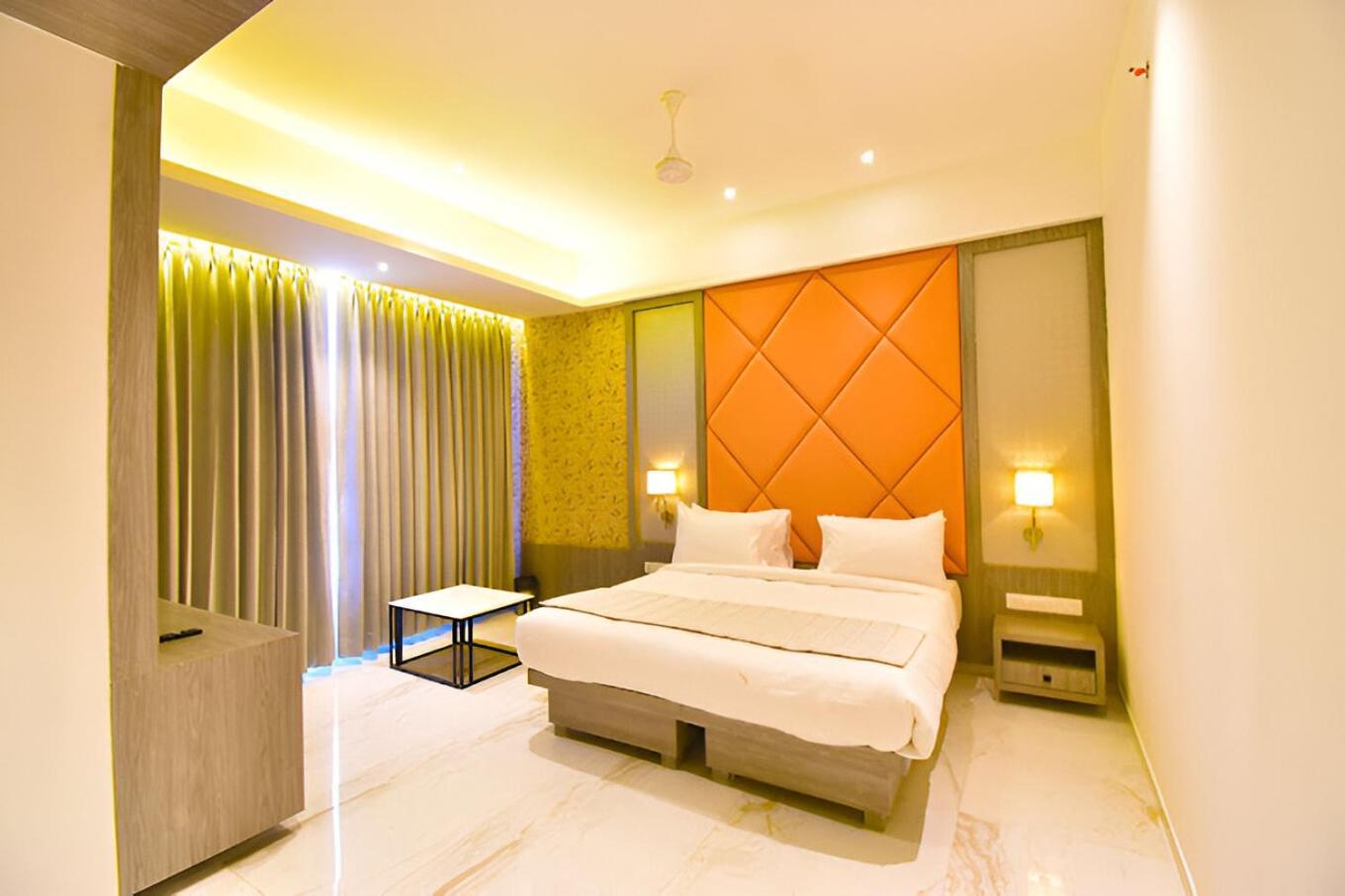 Glitz Hotels La Dahlia - Premium Тане Екстериор снимка