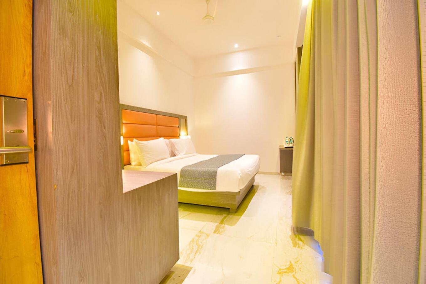 Glitz Hotels La Dahlia - Premium Тане Екстериор снимка